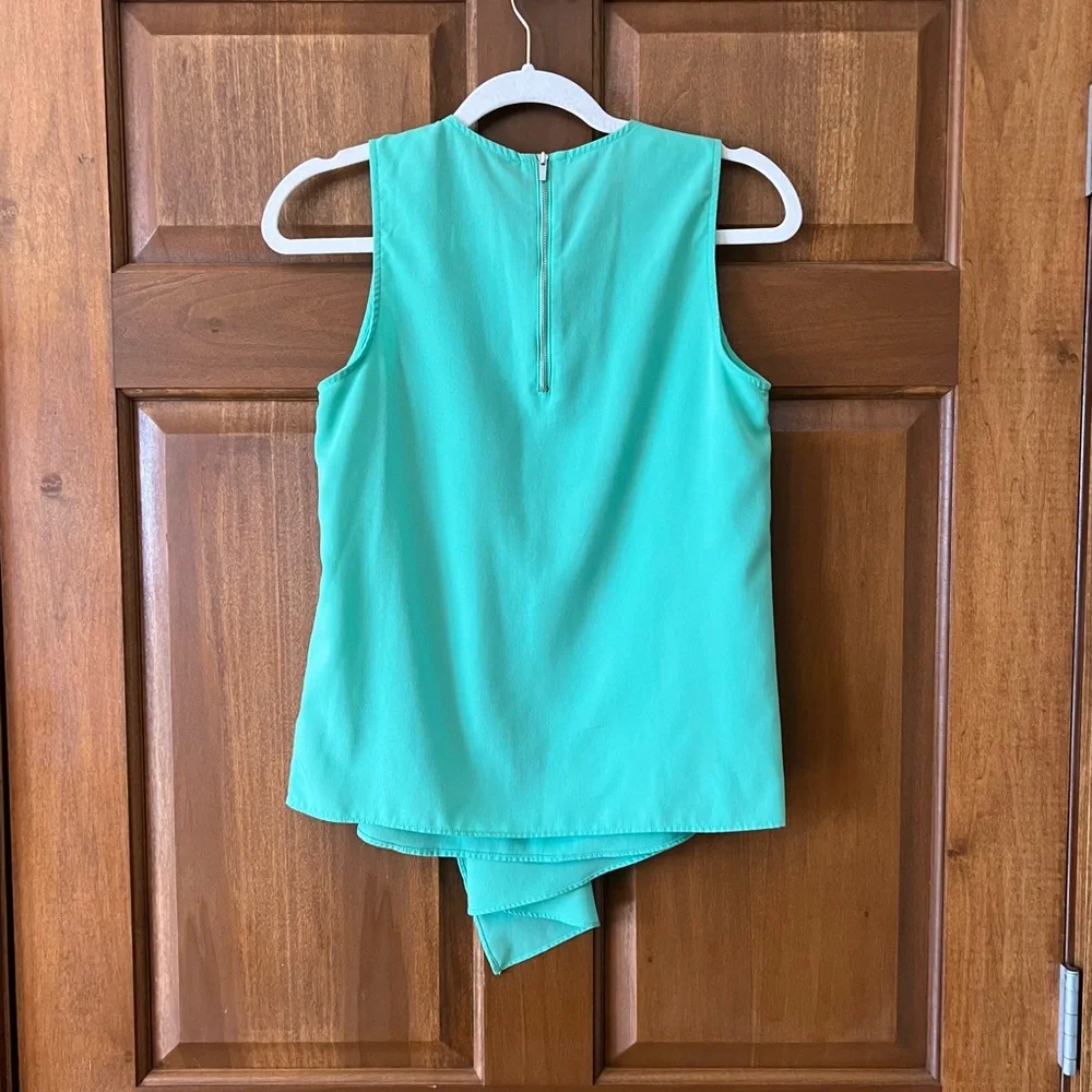 The Limited Green Draped Sleeveless Blouse, Size XS - Picture 13 of 13